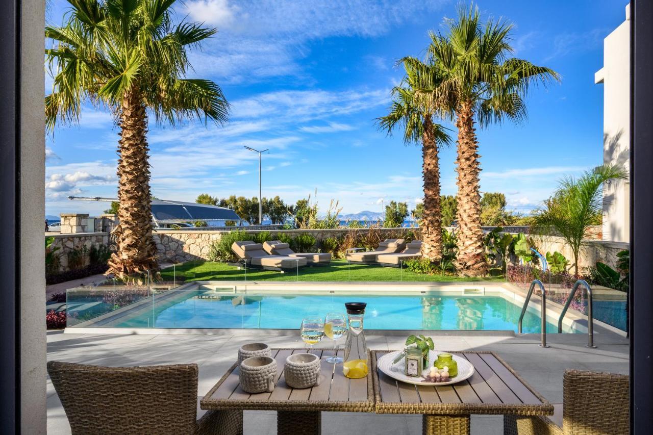 Penelope Beachfront Villa Kremastí Exteriör bild