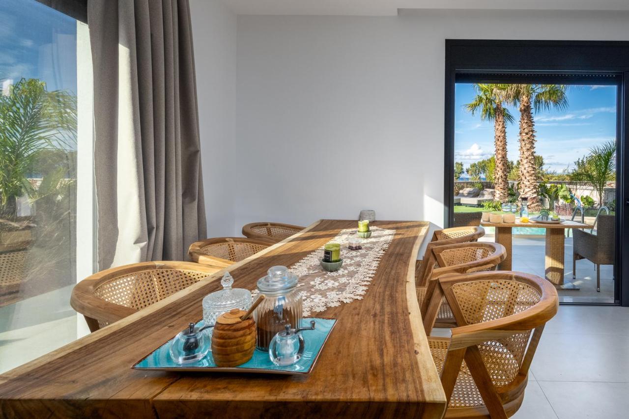 Penelope Beachfront Villa Kremastí Exteriör bild