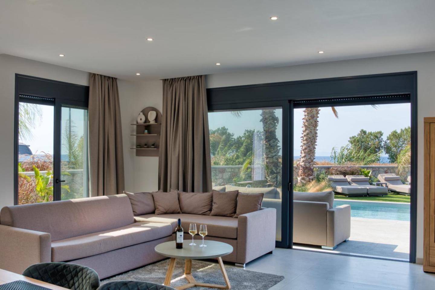 Penelope Beachfront Villa Kremastí Exteriör bild